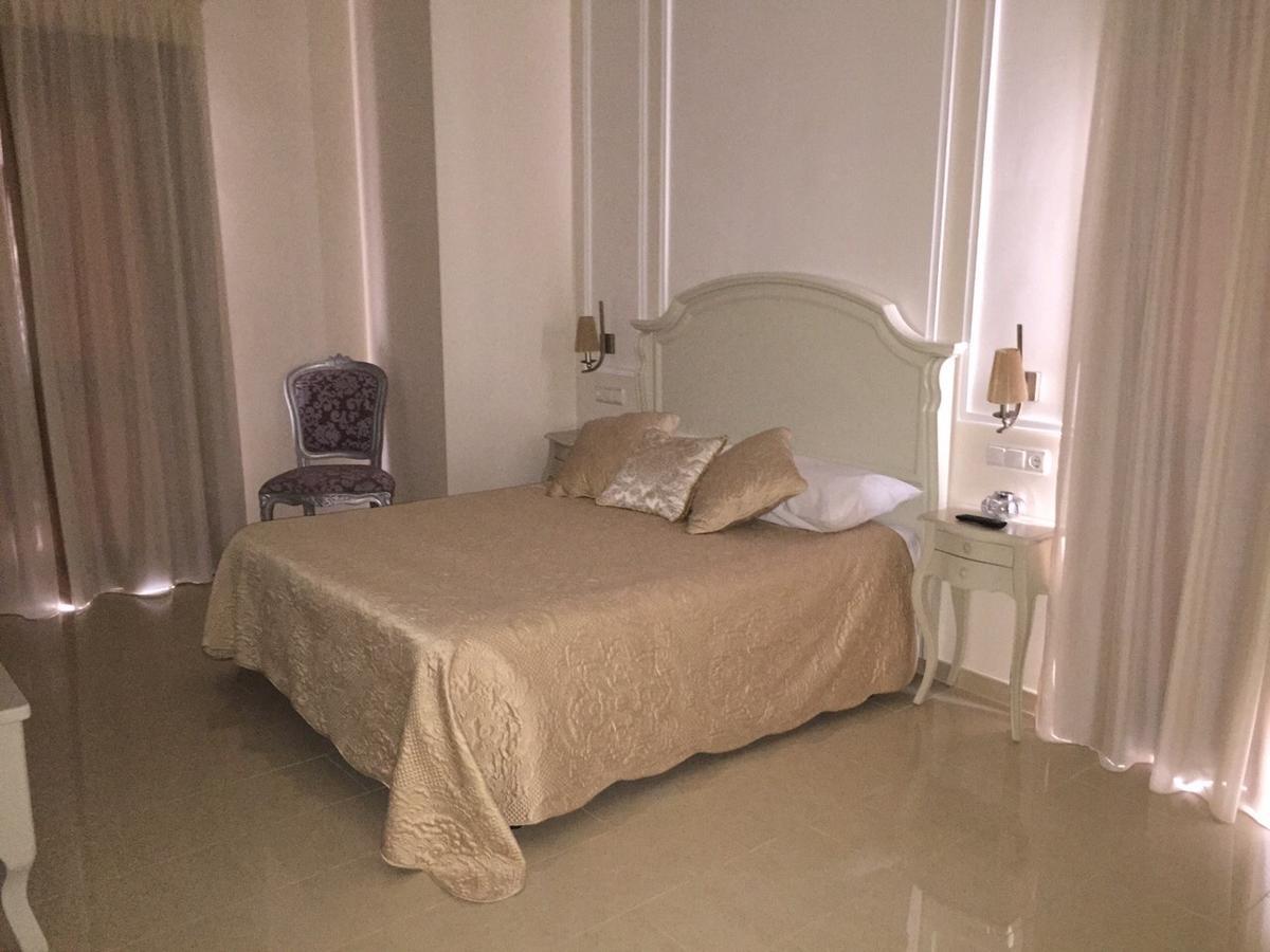 Hotel El Capricho ビジャヌエバ・デル・トラブコ エクステリア 写真